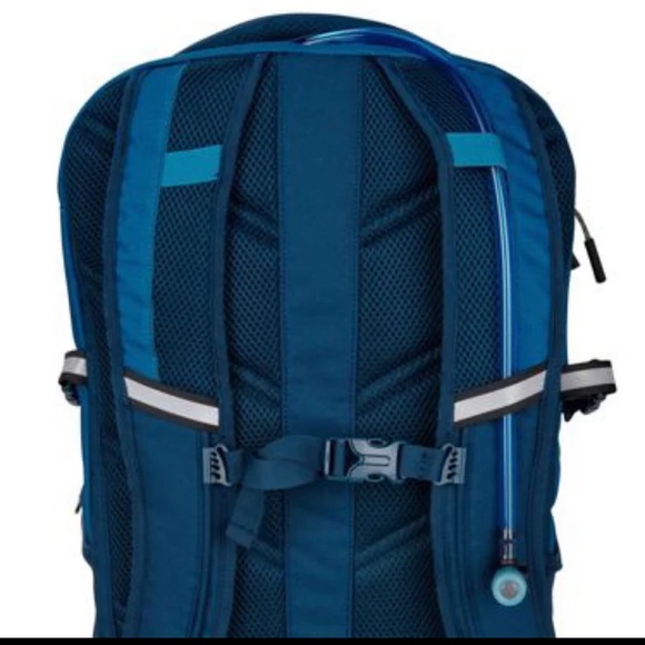 Sierra Designs Sonora Pass 27L backpack - Picture 4 of 7